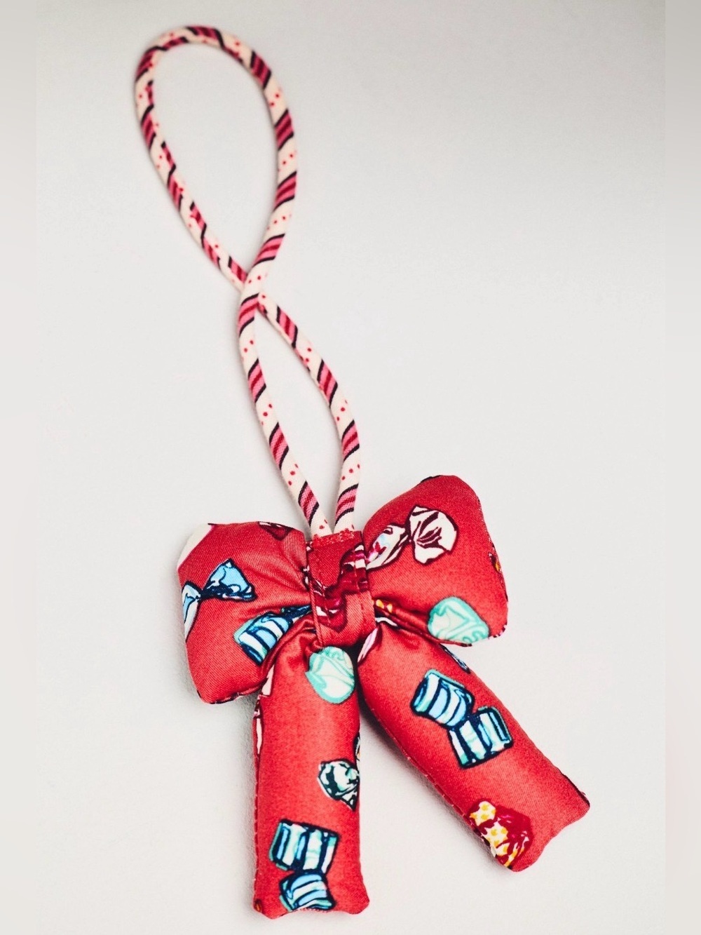 Anthropologie Vera Bradley Plush Puffy Bow Shaped Bag Charm Somethin Sweet New